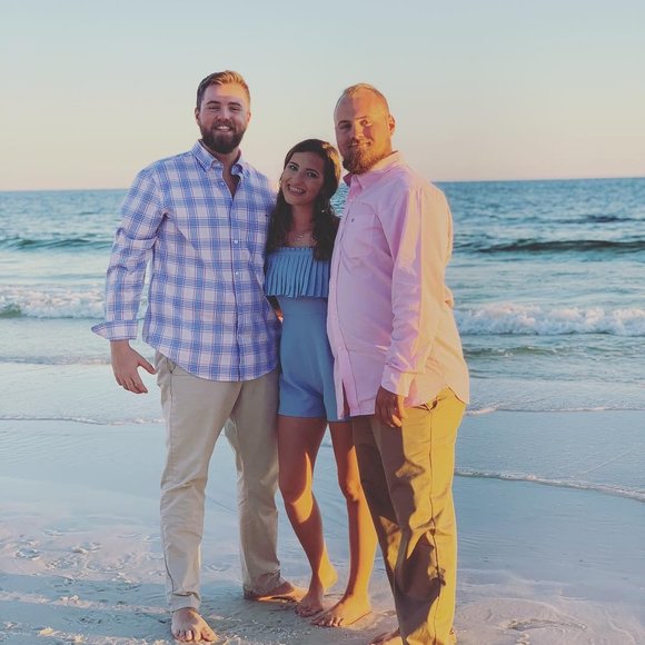 Meet your Posher, Hunter - Picture 1 of 1